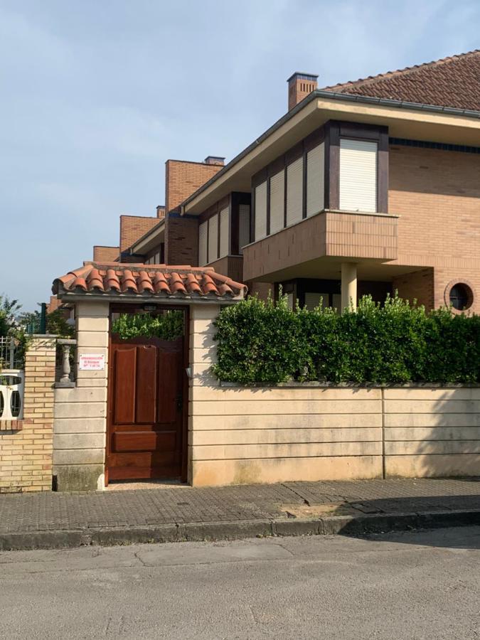 Chalet En Laredo Cerca De La Playa. Villa Bagian luar foto